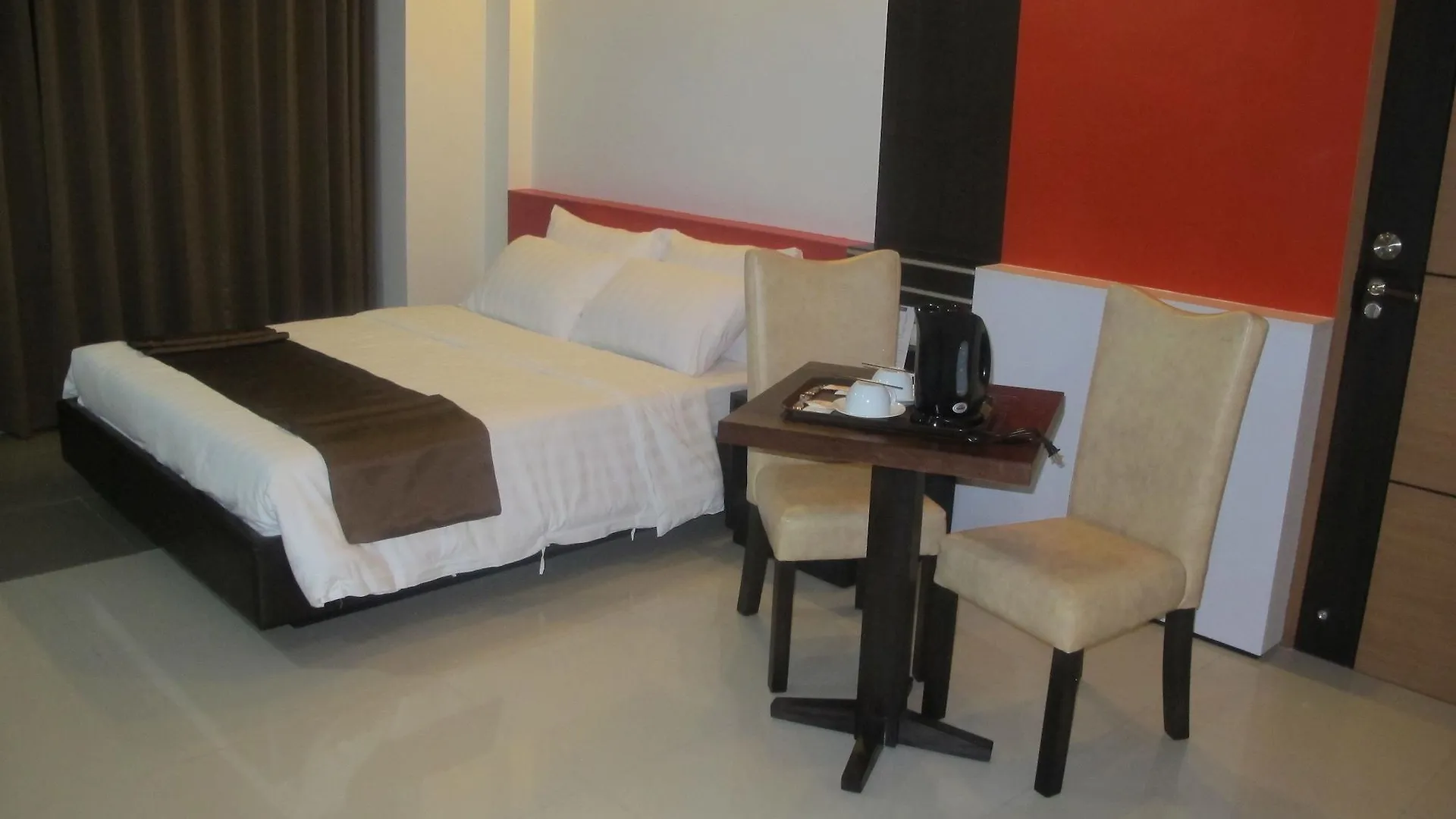 Hotel The Metropolis Suites Davao