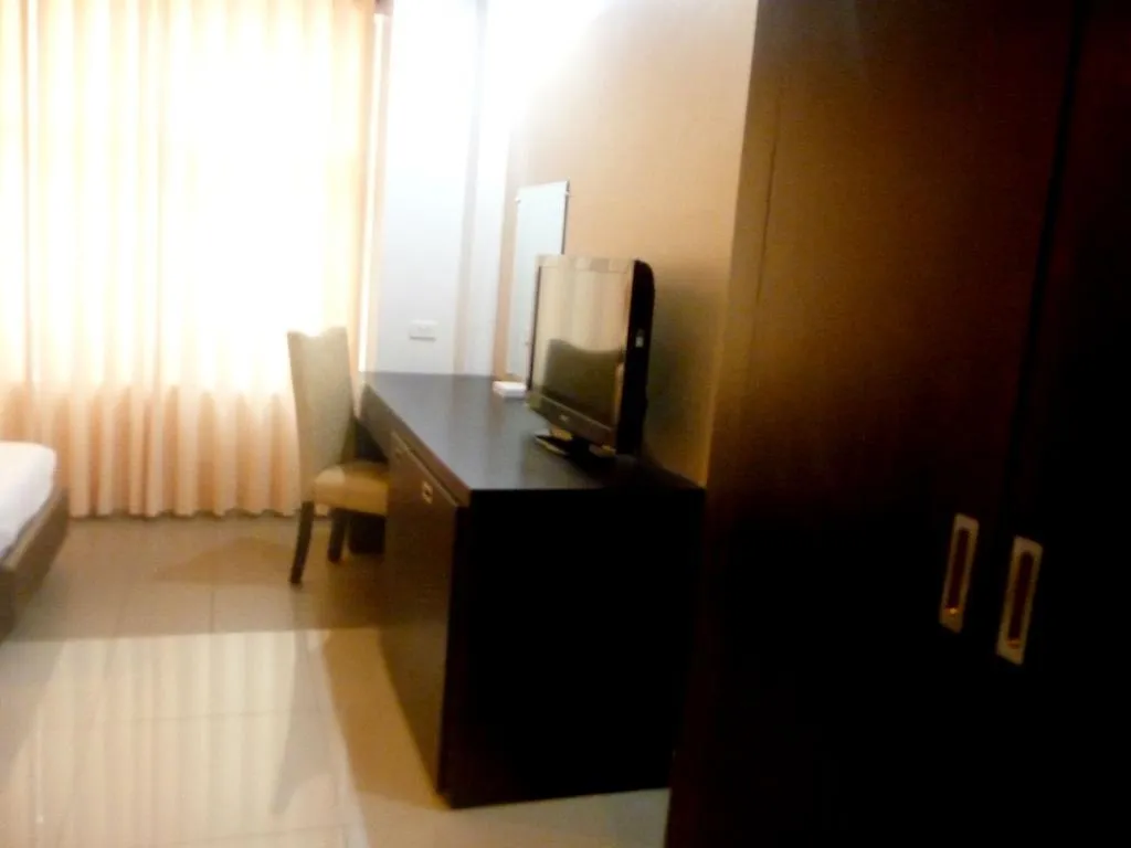 *** Hotel The Metropolis Suites Davao Philippines