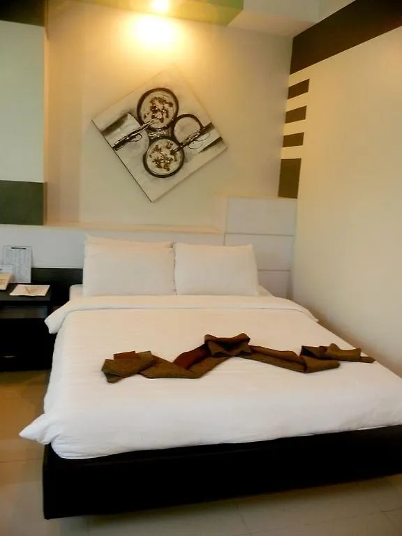 The Metropolis Suites Davao 3*,  Philippines