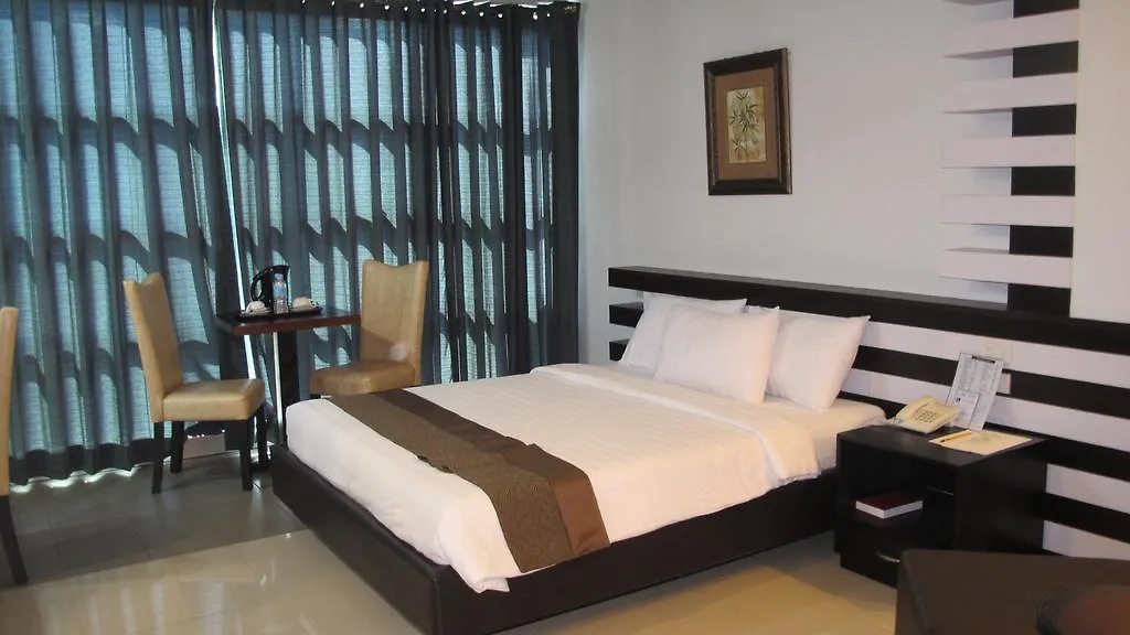 *** Hotel The Metropolis Suites Davao Philippines