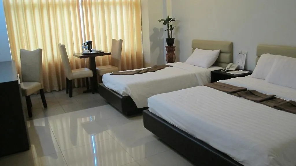 The Metropolis Suites Davao 3*,