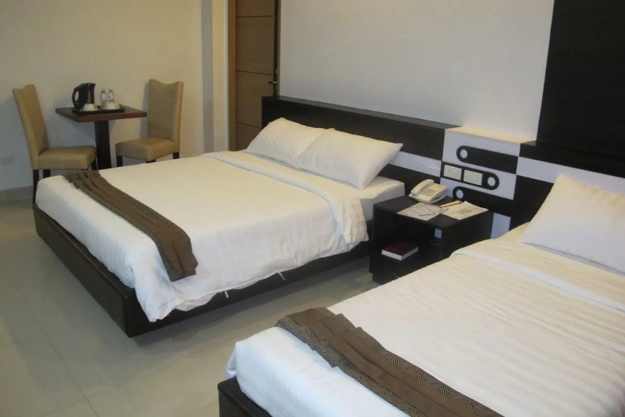 Hotel The Metropolis Suites Davao