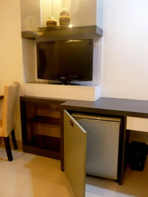 Hotel The Metropolis Suites Davao